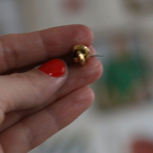 Single Love Knot Gold Plated Stud Earring - Only 1 - Picture 4 of 13